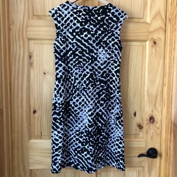 APT. 9 abstract print sleeveless scoop neck dress size small - Picture 3 of 8